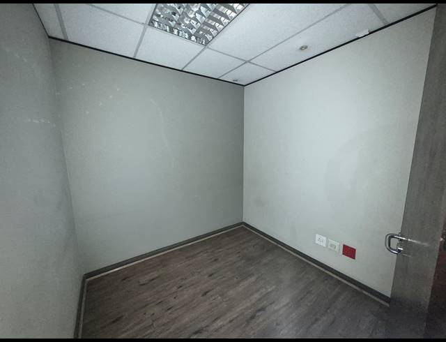 974M² OFFICE TO LET IN SANDTON CENTRAL